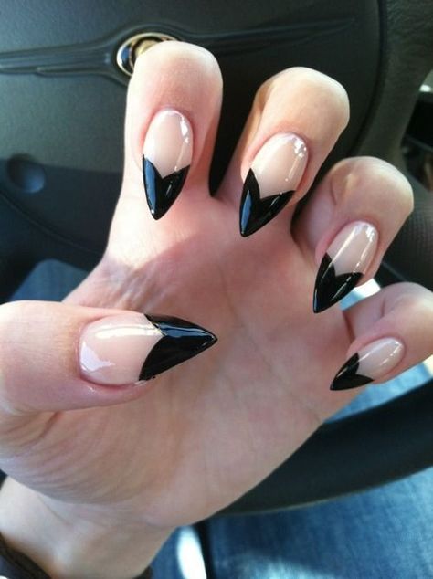 Clear and Black Stiletto Nails fashion nail pretty nail art nail ideas nail designs manicures stiletto nails Black Stiletto Nails, Thanksgiving Nail Designs, Thanksgiving Nail Art, Stiletto Nail Art, Cute Christmas Nails, Christmas Gel Nails, Stiletto Nails Designs, Christmas Nails Acrylic, Super Nails