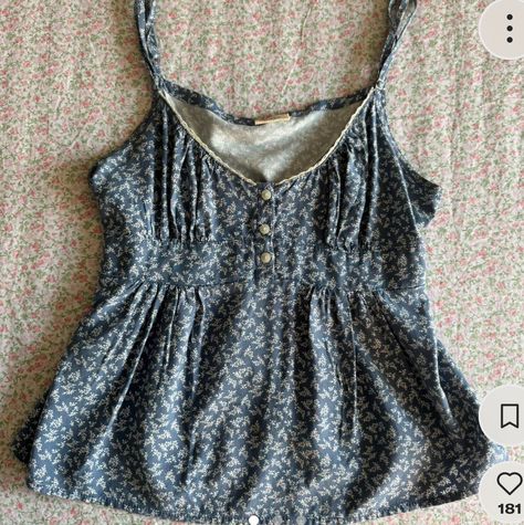 Sewed Clothes, Cottagecore Sewing, Free Patterns Sewing, Sewing Shirts, Babydoll Shirt, Shirt Sewing Pattern, Crochet Stuff, Fit Inspo, Fitness Inspo