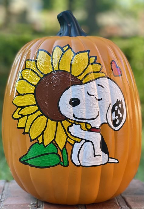 Cocomelon Pumpkin Painting Ideas, Painting Pumpkins Creative, Family Of 3 Pumpkin Painting, Pumpkin Painting Ideas Kid Friendly, Flowers Painted On Pumpkins, Painting Fall Pumpkins Ideas, White Pumpkin Designs Painted, Pumpkin Painting Cartoon, Pumpkin Painting Step By Step