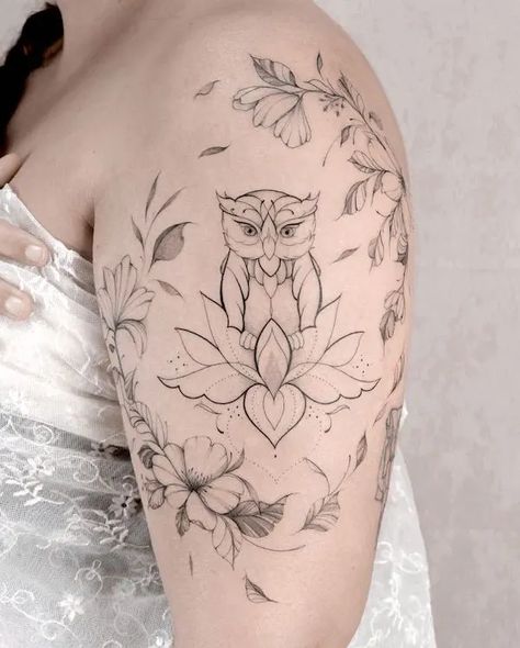 Owl And Lotus Tattoo, Owl Tattoo On Shoulder, Owl Lotus Tattoo, Lotus Tattoo For Women, Owl Flower Tattoo, Fine Line Owl Tattoo, Owl And Flower Tattoo, Owl Dreamcatcher Tattoo, Maya Tattoo