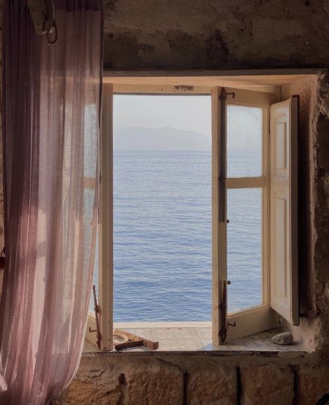 Mediterranean Windows, Beach Balcony, Mediterranean Aesthetic, Window Table, Mediterranean Interior, Visual Aesthetics, European Paintings, Dream Beach, Window View