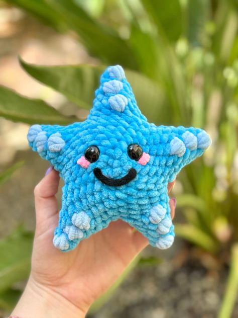 No-Sew Starfish - Hooks and Heelers Free Starfish Crochet Pattern, Crochet Blue Amigurumi Free Pattern, Amigurumi Star Free Pattern, Starfish Crochet Pattern Free, Crochet Starfish Free Pattern, Crochet Starfish Pattern, Starfish Amigurumi, Starfish Crochet, Star Crochet Pattern