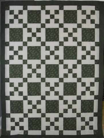 quilt patterns irish double chain - Google Search Irish Chain On Point Quilt, Large Pattern Quilt Patterns, Side Step Quilt Pattern, Black And White Irish Chain Quilts, Iris Chain Quilt, Irish Chain Quilt Pattern Variations, Free Irish Chain Quilt Pattern, Irish Chain Quilting Designs, Interwoven Quilt Pattern