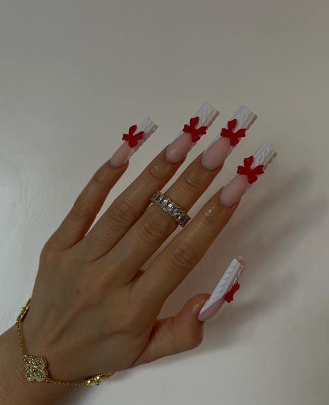 Nails Winter, Press Ons, French Tips, White Sweater, Press On Nails, Rush, Nail Designs, Nail Art, Nails