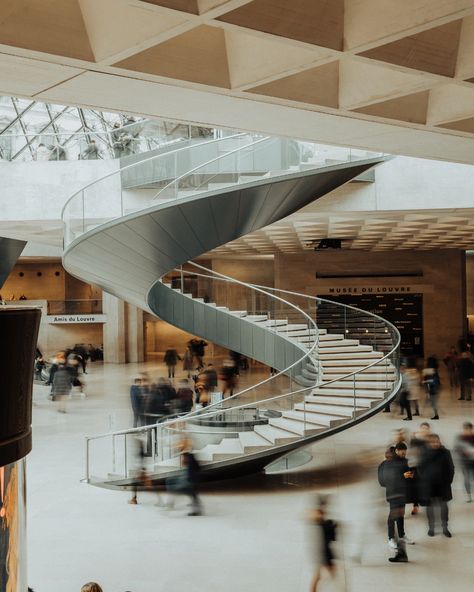 people walking on spiral staircase photo – Free Banister Image on Unsplash 5 Days In Paris, Stair Elevator, Museum Guide, Grand Hall, Architecture Design Drawing, Modern Stairs, Spiral Stairs, Interior Stairs, Louvre Paris