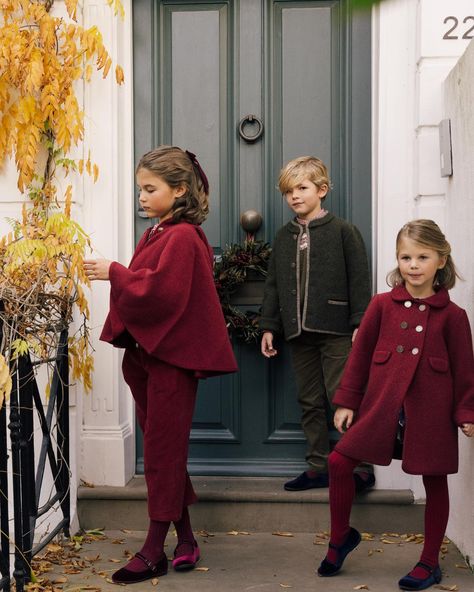 Tis the season for warmth and joy! Embrace the festive spirit with Amaia's carefully selected picks for your little ones' winter coats and… | Instagram Girl Christmas Outfit, Kids Christmas Outfits Girls, Winter Family Outfits, Festive Outfits, Outfit Ideas Christmas, Stylish Baby Girls, Kids Winter Outfits, Kids Winter Fashion, Kids Christmas Outfits