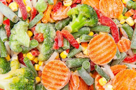 Roasting Frozen Vegetables, Fruits And Vegetables Pictures, Burnt Food, How To Cook Asparagus, Frozen Fruits, Freezer Burn, Frozen Veggies, Frozen Spinach, Frozen Vegetables