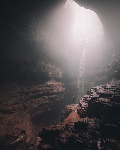 Cave Aesthetic, Dragon Cave, Cave Photos, Dark Cave, Back To Nature, Book Inspiration, Beautiful Photography, Orange County, Amazing Photography