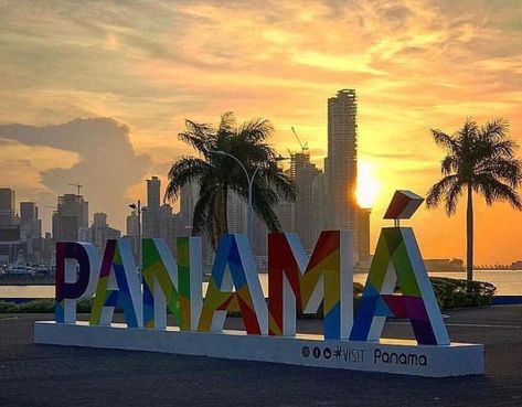 Panama Aesthetic, Panama Flag, Beautiful Beaches Paradise, Panama Travel, Colonial History, Central America Travel, Vacation Mood, Panama Canal, San Blas