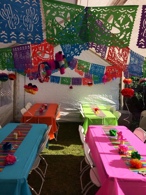 Mexican Fiesta! Mexican Sarape, Coco Birthday, Taco Twosday, Bbq Pitmasters, Mexican Baby Shower, Mexican Birthday Parties, Mexican Party Decorations, Mexican Fiesta Party, Fiesta Birthday Party