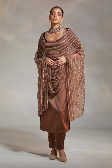 Buy Brown Kurta And Pant Heavy Satin Dupatta Rocio Embellished With Set For Women by Divya Aggarwal Online at Aza Fashions. Brown Suits Women's Indian, Brown Kurta Woman, Brown Punjabi Suit, Satin Suit Design, Solid Kurta Set, Satin Kurta, Indian Eyes, Suits Style, Indian Suit