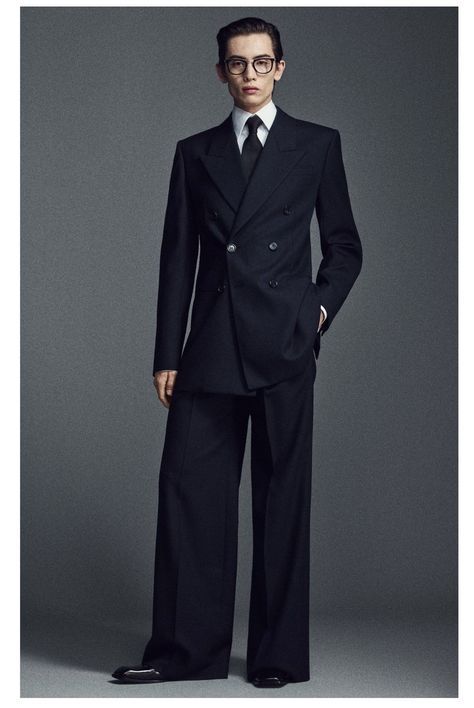 Silent Luxury Fashion Men, Men’s High Fashion, Ysl Suit, Saint Laurent Suit, Saint Laurent Menswear, Stylish Mens Suits, Classy Suits, Suits Men, Fall 24