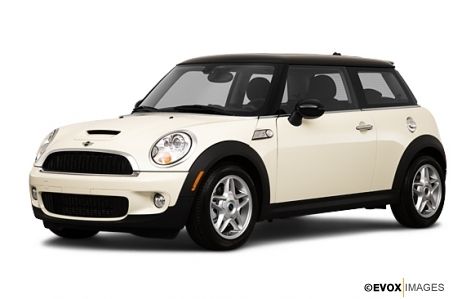 The MINI Cooper S: super sport edition of the MINI Cooper featuring hood scoop, S graphic, double exhaust pipes and chrome gas cap. Mini Moris, Mini Cooper Models, Price Quotes, New Sports Cars, Luxury Car Interior, Jaguar Xk, Mini Clubman, Jaguar Car, Mini Countryman