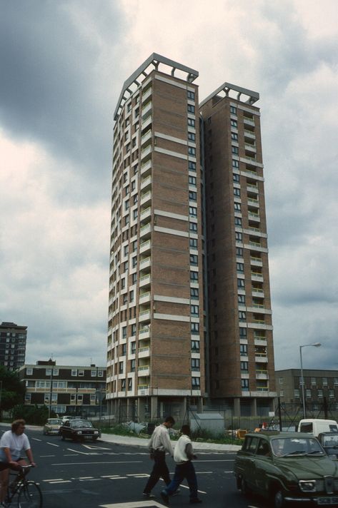 Columbia Square | Tower Block Uk Drill, Brutalism Architecture, City Block, Tower Block, House London, London Architecture, London House, Brutalist Architecture, American Cities