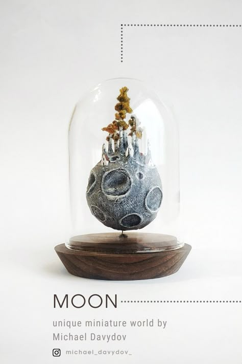 Moon Sculpture, Diorama Art, Mini Sculptures, The Bell Jar, Miniature World, Ceramics Pottery Art, Clay Art Projects, Miniature Crafts, Mini Things