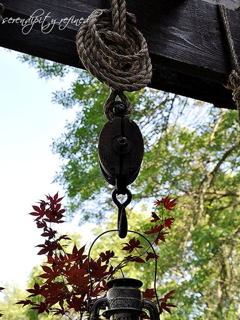 Rustic Patio Furniture, Country Patio, Patio Lanterns, Rustic Outdoor Decor, Rustic Style Decor, Rustic Patio, Farmhouse French Country, Diy Lampe, Pottery Barn Inspired