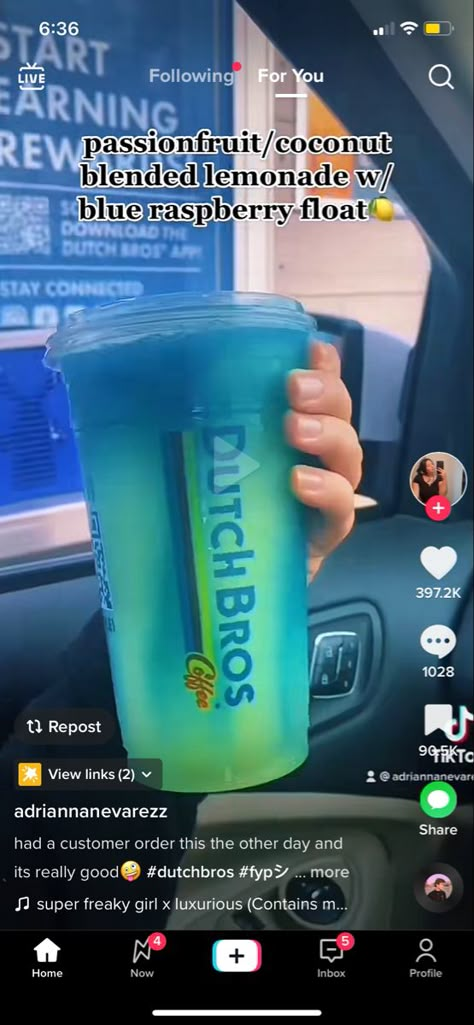 Dutch Bros Drinks Lemonade, Soda Drinks Recipes, Dutch Bros Menu, Dutch Bros Secret Menu, Sonic Drinks, Bomb Drinks, Starbucks Drink Menu, Dutch Bros Drinks, Cold Starbucks Drinks