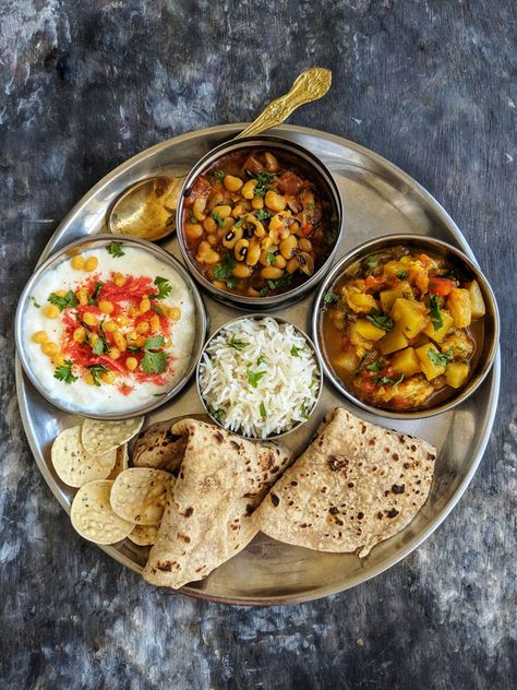 Indian Meals Calendar (30 Everyday Meal Ideas) - Fun FOOD Frolic Indian Thali, Indian Meals, Fun Food, Types Of Food, Traditional Food, Fresh Rolls, Indian Food Recipes, Different Types, Rolls