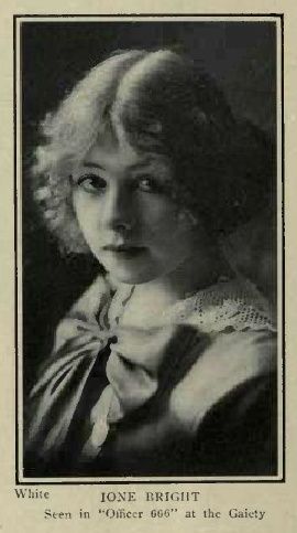 Ione Bright, in Officer 666 at the Gaiety, 1912. Lillian Gish, Vintage People, Silent Film Stars, Classic Actresses, Silent Movie, Vintage Portraits, Silent Film, Vintage Hollywood, Classic Beauty