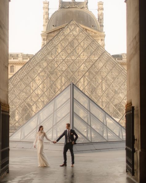 Magic hour at the Louvre . . . . . Photographer @natalie_pluck Dress Designer: @cynthiagraftonholt Model: @susanapzr + @arthur.czb MUA: @beautybymaeva Assistant: @nee.maxwell Jewellery: @hermioneharbutt Shoes: @freyaroselondon Scheduling: @events_patrimoine . . . . . #paris #ParisElegance #LuxuryParisWedding #ParisianRomance #ChicWedding #ParisianDream #EiffelTowerLove #HighEndWedding #ParisVogueWedding #ParisianGlam #OpulentWedding #EleganceInParis #LuxuryWeddingPhotography #VogueParisInspi... Pyramid Wedding, Egypt Pyramids, Louvre Pyramid, Opulent Wedding, Vogue Wedding, Luxury Wedding Photography, Editorial Wedding, Paris Wedding, Magic Hour