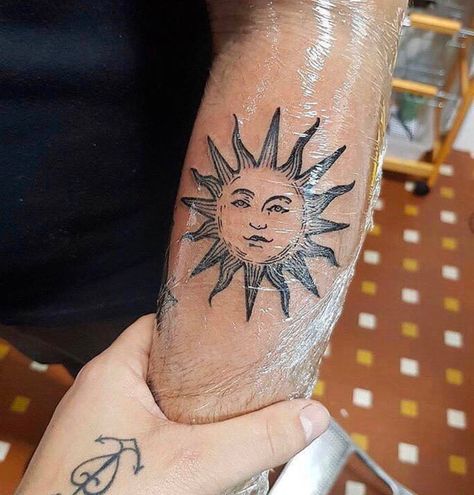 Faded Color Tattoo, Horror Tattoo Ideas, Unique Tattoos For Men, Engraving Tattoo, Scary Tattoos, Writing Tattoos, Inspiration Tattoo, Tattoos Geometric, Sun Tattoos