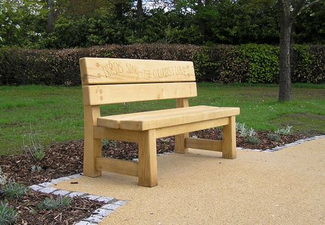 Wooden Sitting Bench, Wooden Bench With Backrest, Wood Benches Outdoor, Diy Bench With Back, Wooden Benches Outdoor, Outdoor Bench Design, Wood Bench With Back, Garden Bench Ideas, Wood Garden Bench