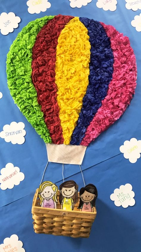 Hot Air Balloon Classroom Theme, Hot Air Balloon Craft, Balloon Crafts, Preschool Art Activities, Hand Crafts For Kids, Easter Decorations Dollar Store, Decorations Table, Easter Decorations Christian, Paper Flower Wall