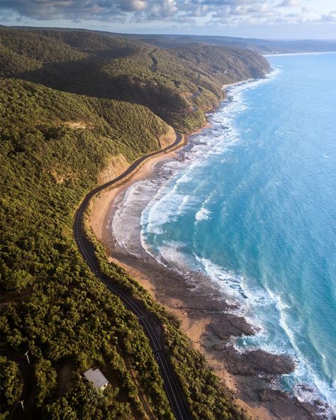 Great Ocean Road Australia, Ocean Road Australia, Ocean Travel, Road Photography, Southern Ocean, Nature Tour, Great Ocean Road, Summer Road Trip, Photography Landscape