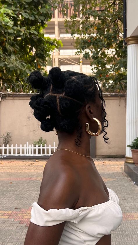 Abibat ✨| Natural Hair (@abs.tract_) • Instagram photos and videos Bantu People, Natural Hair Aesthetic, Healthy Hair Aesthetic Black, Black Hair Care Aesthetic, Sun Hair, Healthy Hair Aesthetic Black Women, Healthy 4c Hair Aesthetic, Hair Care Aesthetic Black Woman, Hair Salon Pictures