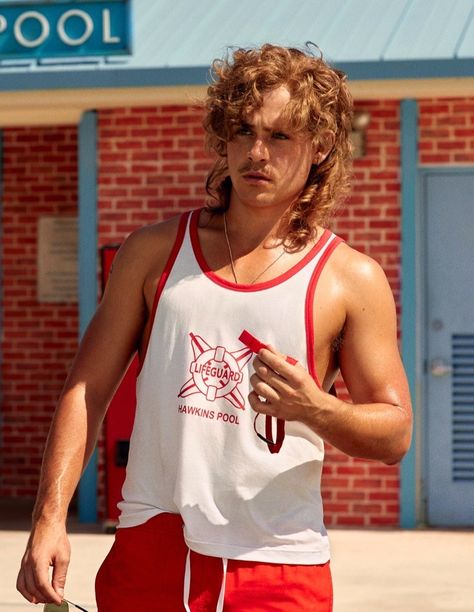 Dacre Montgomery Gears Up for Lifeguard Duty in H&M ‘Stranger Things’ Campaign Stranger Things Summer, Stranger Things Logo, Akali League Of Legends, Billy Hargrove, Matt Jones, Dacre Montgomery, Stranger Things Quote, Collections Photography, Stranger Things Actors