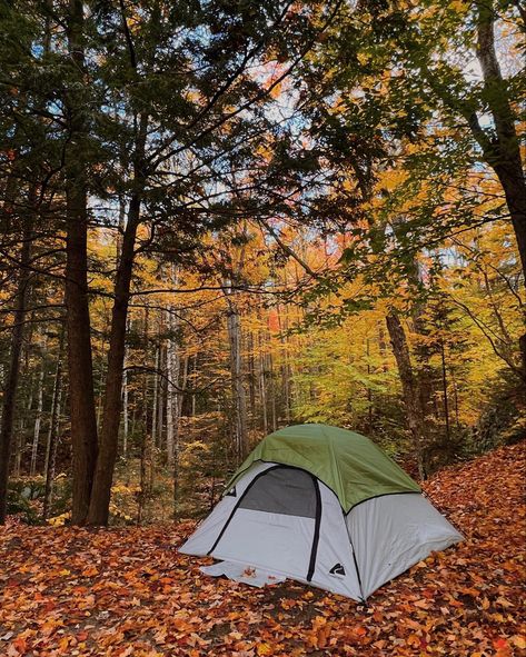 Camping Fall Aesthetic, Fall Tent Camping, Autumn Camping Aesthetic, Autumn Hiking Aesthetic, Granola Fall Aesthetic, Hiking Aesthetic Fall, Fall Hike Aesthetic, Fall Camping Aesthetic, Fall Hiking Aesthetic