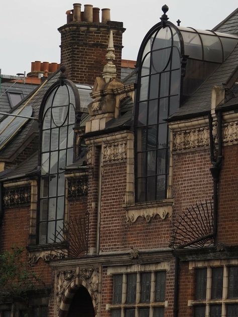 1500s Architecture, Victorian London Architecture, Victorian Industrial Architecture, Old Industrial Buildings, 1910s Architecture, 40s Architecture, 1900s Buildings, 1940s Architecture, 1900s Architecture