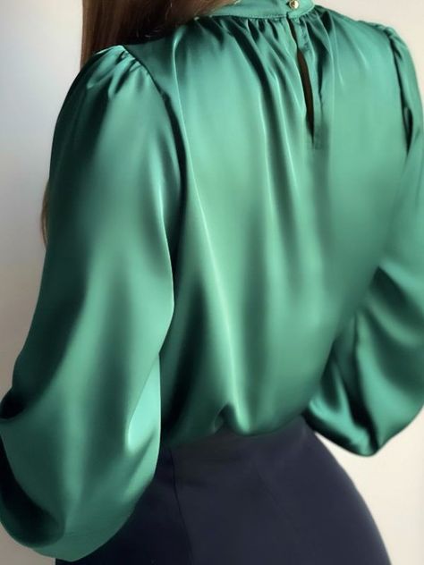 Officewear Outfit, Satin Blouse Designs, Designer Blouse Ideas, Satin Blouse Outfit, Elegant Silk Dresses, Blouse Ideas, Fashionable Work Outfit, Wedding Dress Outfit, Mini Homecoming Dresses