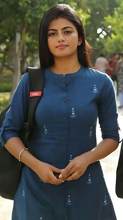 Anandhi Kayal, Kayal Anandhi, Tamil Actress Images, Silk Smitha, Kirti Kharbanda, Oily Face, Hot Leggings, Samantha Photos, Actress Images