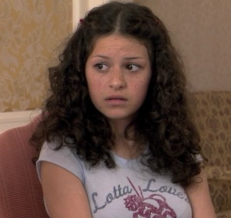 alia shawkat as maeby in arrested development Alia Shawkat Arrested Development, Maeby Funke Arrested Development, Arrested Development Maeby, Maeby Funke, Alia Shawkat, Arrested Development, Will Arnett, Girl Crushes, Television Show