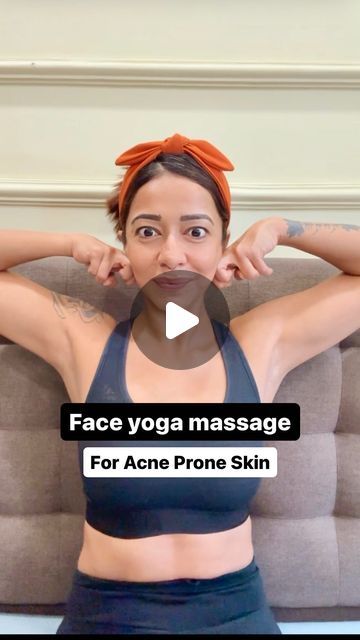 Face Yoga by Prriya Khandelwal on Instagram: "Hey beautiful people! 💖 Today, let’s talk about a game-changer for 𝗮𝗰𝗻𝗲-𝗽𝗿𝗼𝗻𝗲 𝘀𝗸𝗶𝗻: massaging your cleanser! 🧼✨⁣
⁣
1️⃣ Deep Cleansing: Massaging helps your cleanser penetrate deeper, removing dirt, oil, and makeup more effectively. Say goodbye to clogged pores! 🌀⁣
⁣
2️⃣ Boosts Circulation: A gentle massage increases blood flow, bringing more oxygen and nutrients to your skin, promoting healing and that natural glow. 🌿✨⁣
⁣
3️⃣ Calms and Relaxes: It’s not just about the skin benefits; a facial massage can also reduce stress, which is a known acne trigger. Win-win! 🧘‍♀️🌺⁣
⁣
4️⃣ Enhanced Absorption: By massaging your cleanser, you prep your skin to better absorb any following skincare products, maximizing their benefits. 🌟💧⁣
⁣ Face Yoga For Acne, Hey Beautiful, Reduce Pores, Face Yoga, Skin Benefits, Facial Massage, Clogged Pores, Deep Cleansing, Natural Glow