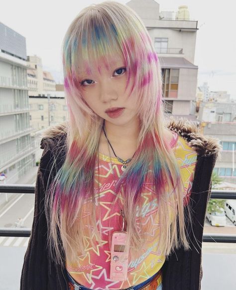 angel bby on Tumblr Harajuku Hair, Style My Hair, Me And My Friends, Dyed Hair Inspiration, Punk Hair, Pretty Hair Color, Creative Hairstyles, Hair Dye Colors, Hair Reference