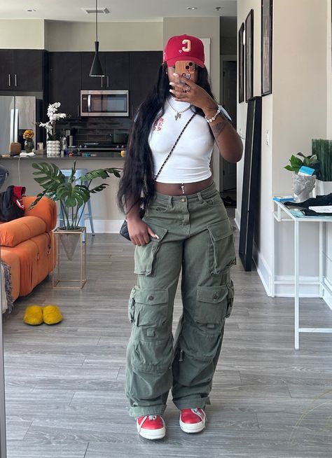 Houston Baddie Outfits, College Outfits Black Women Summer, Chill Baddie Aesthetic, Warm College Outfits, Ootd Ideas Simple Casual, Winter Baddie Outfits Casual, Rick Owens Fit, Fall Baddie Outfits, Simple Baddie Outfits