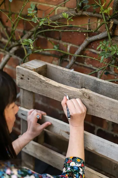 Wooden Pallet Wedding Signs, Wedding Pallet Signs, Pallet Wedding Sign, Wooden Pallet Wedding, Pallet Wedding Decor, Wedding Pallet, Pallet Wedding Signs, Pallet Projects Decor, Wooden Pallet Signs