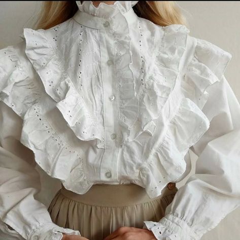 White Puffy Blouse, Puffy Blouse, Frilly Shirt, Formal Blouses, Korean Tops, Frilly Blouse, Sewing Design, Dress Sewing Patterns, Lace Shirt