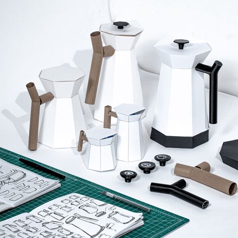 degree kettle on Behance Product Prototype Models, Prototyping Design, Product Rendering Industrial Design, Unique Nightstand, Presentation Board Design, Design Thinking Process, Cardboard Model, Classy Kitchen, Prototype Design