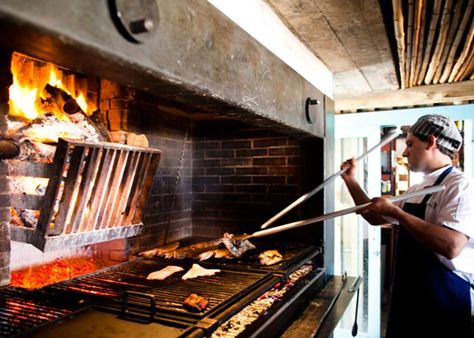 Commercial Kitchen Design, Open Restaurant, Wood Fired Cooking, Open Fire Cooking, Wood Grill, Bbq Grill Design, Fire Grill, Wood Oven, Fire Food