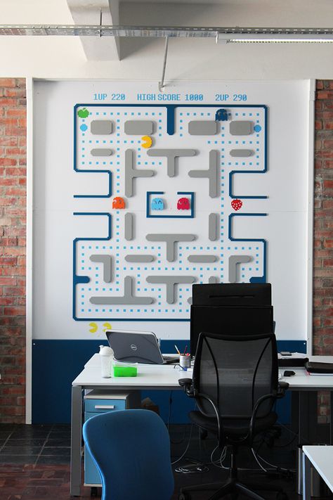 Pacman Wall, Computer Lab Design, Pantry Wallpaper, Cafe Theme, Environmental Branding, Classroom Decor Middle, Game Cafe, Arcade Room, Classroom Decor High School