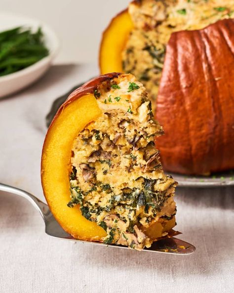 Vegetarian Thanksgiving Menu, Stuffed Pumpkin, Thanksgiving Dinner Menu, Thanksgiving Dinner Recipes, Vegetarian Thanksgiving, Vegetarian Menu, Vegetarian Entrees, Thanksgiving Dishes, Thanksgiving Menu