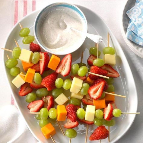 Allergy-Free Snacks For Kids | Best Health Magazine Canada Fruit And Cheese Kabobs, Cheese Kabobs, Beach Picnic Foods, Protein Snacks Recipes, Easy Potluck, Fruit Skewers, Kabob Recipes, Fruit Kabobs, Fruit Dip