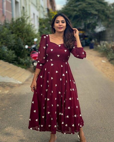 HELENA- hearts embroidered Georgette dress 🤎 Price: 2100 INR Code : LK282 Anarkali length: 47 inches. (Additional charges applicable for full length customisation ) Full Hands Frock Designs, Frock Models For Women, Cotton Frocks For Women, Short Frocks For Women, Long Frocks For Women, Frock Designs For Women, Dress Designs For Stitching, Frock Models, Short Frocks