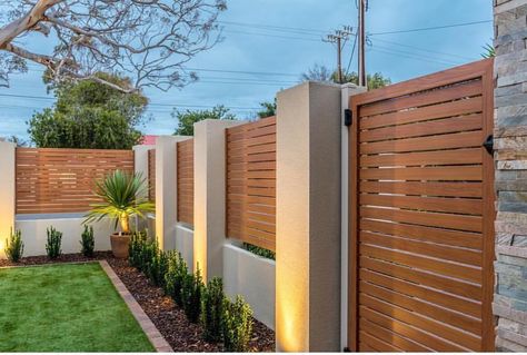 Luxury Balcony, Fence Wall Design, Front Wall Design, Fence Gate Design, House Fence Design, Modern Fence Design, Privacy Fence Designs, Apartment Luxury, House Gate Design