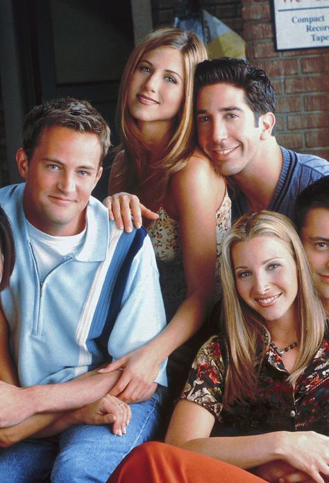 How Many Of The Top 100 TV Shows Of All Time Have You Seen? Friends Wallpaper Hd, Friends Jennifer Aniston, Friends 1994, Johnny Galecki, Ted Mosby, Friends Reunion, Nick Offerman, Ross And Rachel, Isabella Rossellini