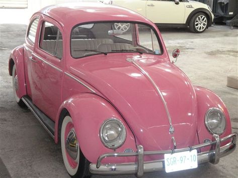 Image shared by Martha. Find images and videos about pink on We Heart It - the app to get lost in what you love. Pink Vw Bug, Vw Sedan, Old Vintage Cars, Combi Vw, Vw Vintage, Girly Car, Pink Car, Classy Cars, Volkswagen Bus