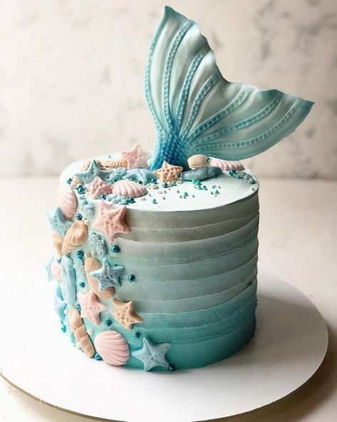 20 Happy Birthday Cake Pictures That Will Take Your Breath Away | SayingImages.com Mermaid Cake Scales, Under The Sea Birthday Party Ideas, Ocean Cake Ideas, Mermaid Cake Design, Tårta Design, Under The Sea Cake, Sea Cake, Ocean Cakes, Mermaid Birthday Cakes